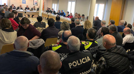 reunió del Conseller Buch amb alcaldesses i alcaldes del Maresme reunió del Conseller Buch amb alcaldesses i alcaldes del Maresme